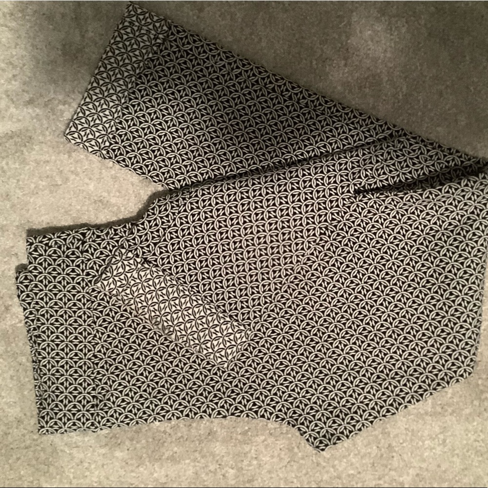 Black and White Pull on Pant